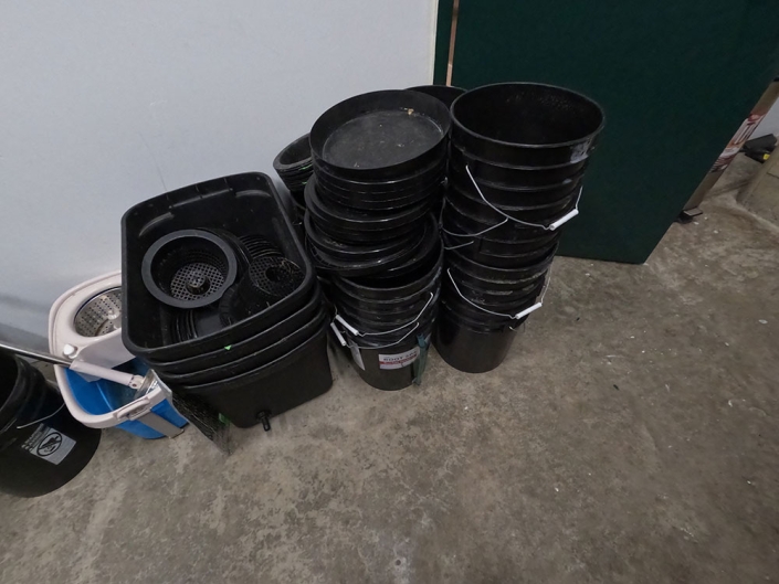 Black-5-Gallon-90-mil-Buckets